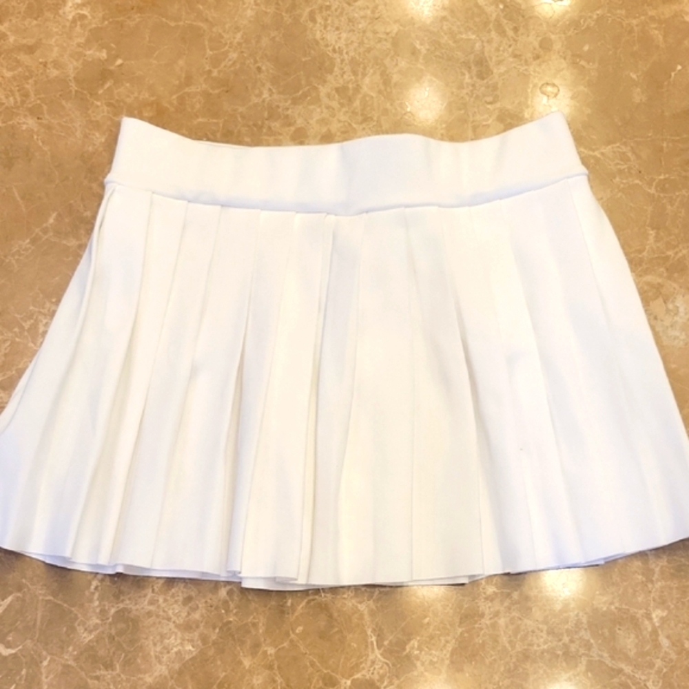 SHEIN White Pleated Mini Skater Skirt, S